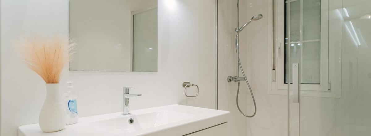 Lujoso Y Amplio Apartamento Con Parking Incluido Леон Екстер'єр фото